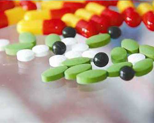 国内供卵借卵,纠正婴幼儿头偏左歪有四招(宝爸宝妈学会还原孩子头型)